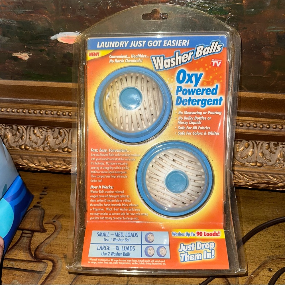Washer Balls with Oxy Powered Detergent Laundry Balls- Set of 2 RARE HTF NWT